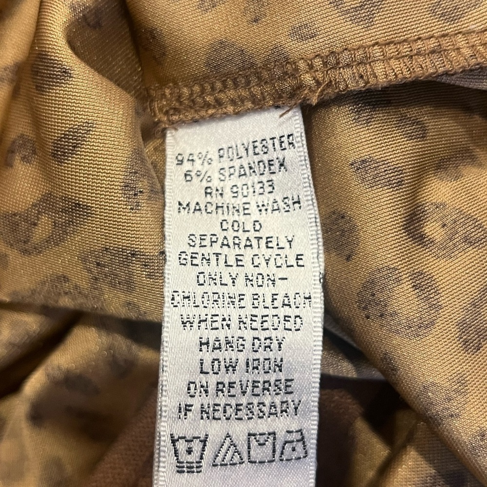 JOAN‎ RIVERS Animal Print Robe - Picture 5 of 5